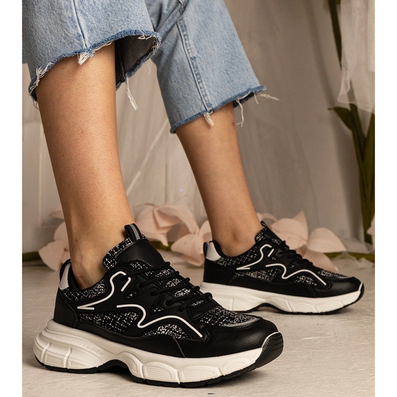 Svarta sneakers sport sneakers 1