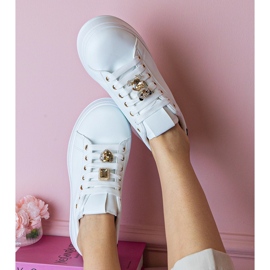Kvinnors vita och vita sneakers dekorerade med stenar 6