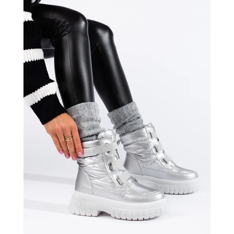 Snöskor för kvinnor med silver kardborreband 1