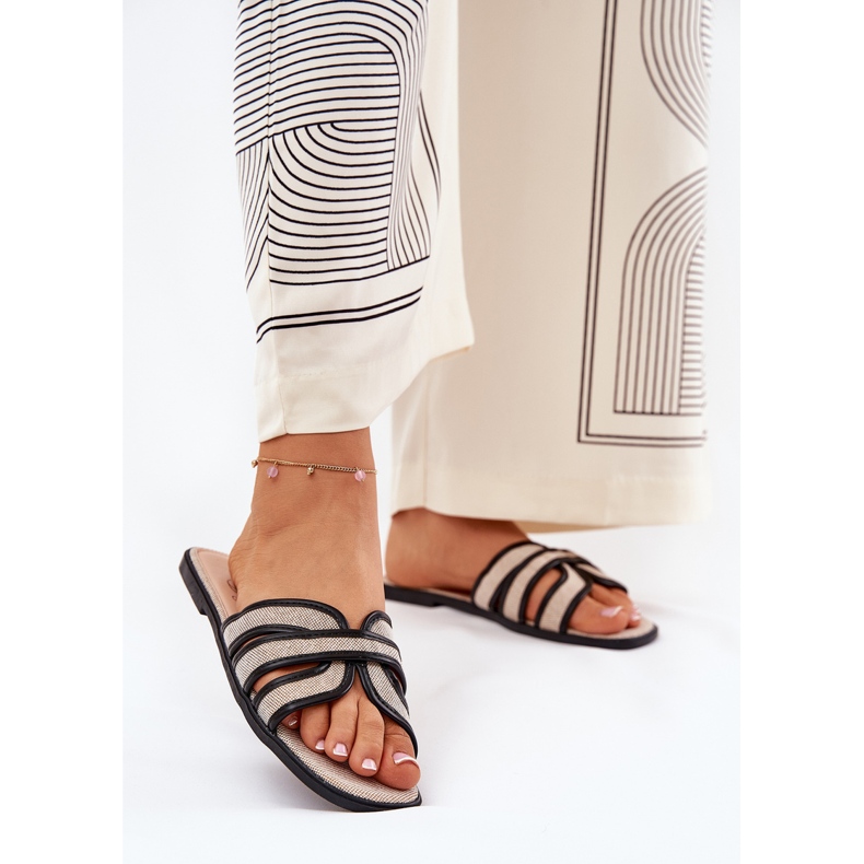 Klassisk kvinnors platt beige-svarta flip flops 2