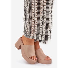 Kvinnors tofflor på Khaki -posten och plattformen beige 1