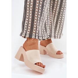 Kvinnors tofflor på posten och plattformen beige 2