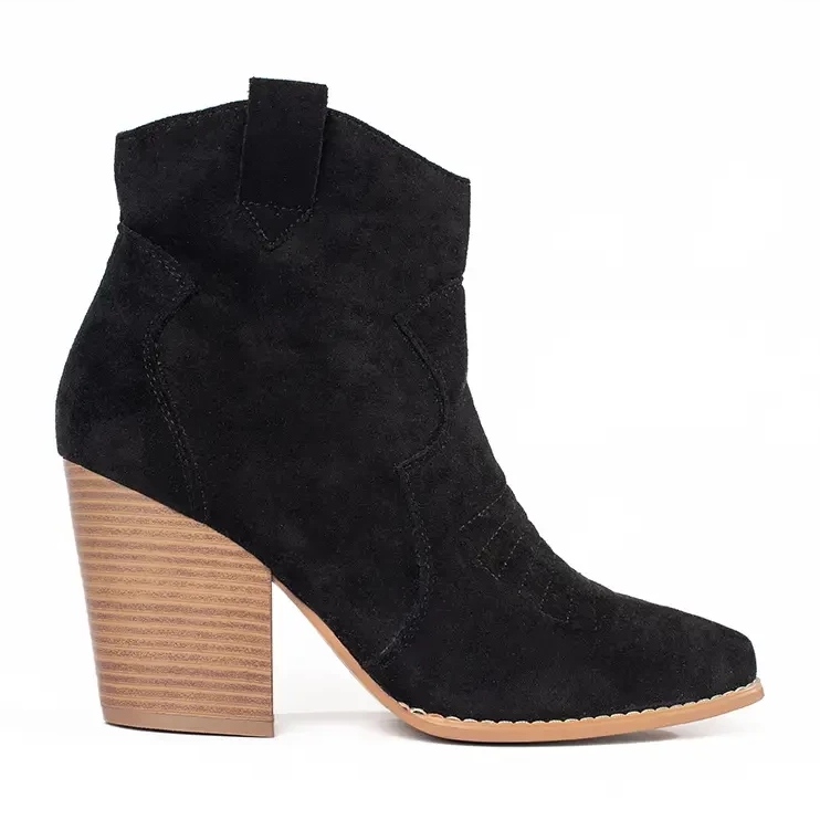 Cowgirls på posten svart 1