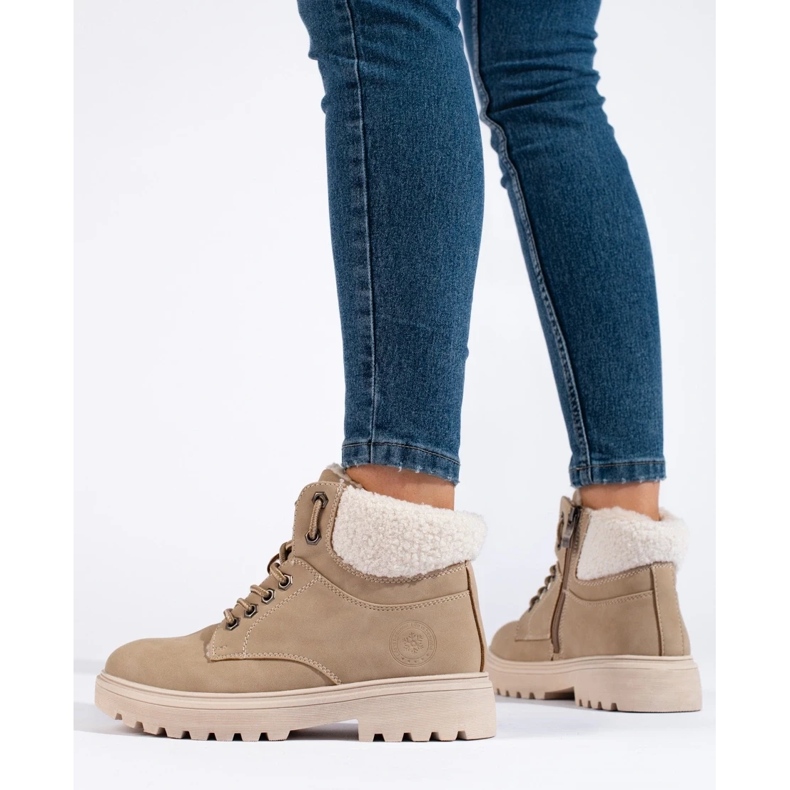 Snygga fällare gjorda av ekologiskt läder beige 1