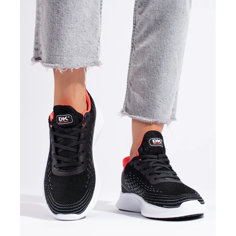 Bekväma DK sportskor svart 2