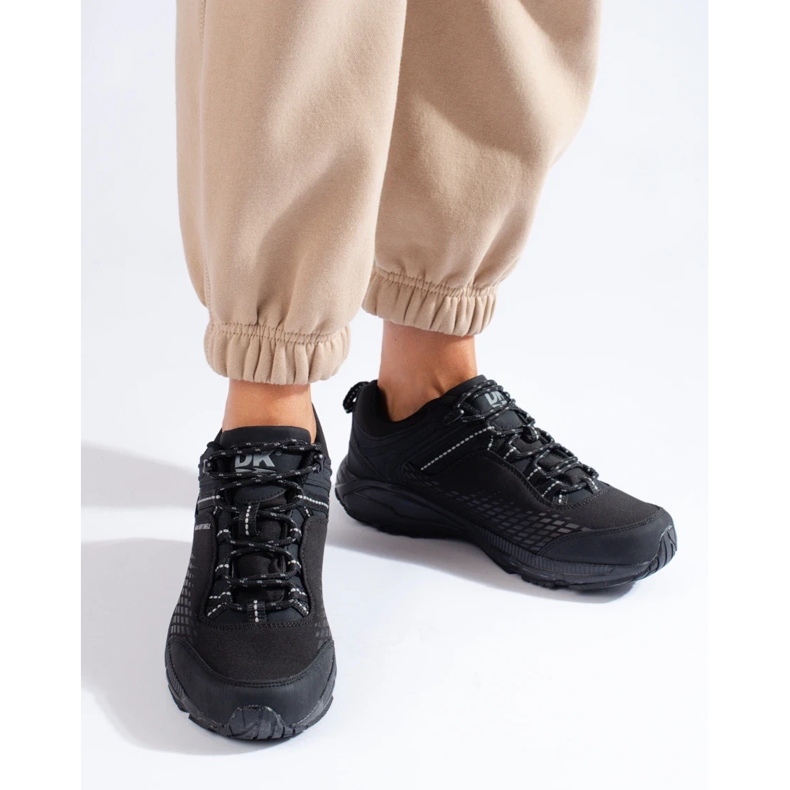 Vandringsskor för kvinnor på en tjock DK-svart sula 2