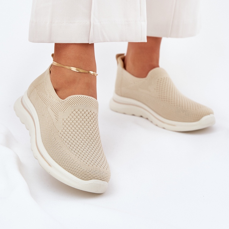Kvinnors beige gled material sneakers 2