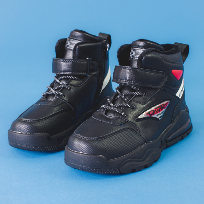 Isolerade svarta ankelboots med snörning för pojkar 1