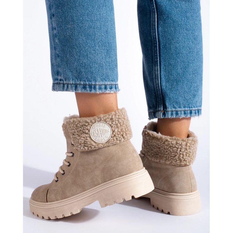 Kvinnors vandringskängor med fårskinn beige 1