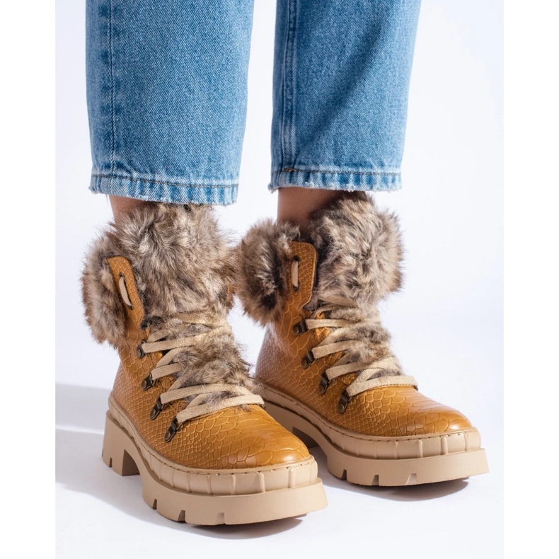 Kvinnors vandringskängor med päls beige 1