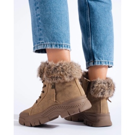 Bruna vandringskängor för damer med päls beige 1