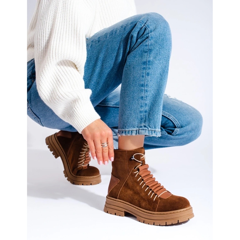 Bruna läderstövlar 2