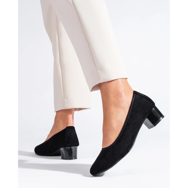 W. Potocki Kvinnors svarta genombrutna pumps Potocki 1