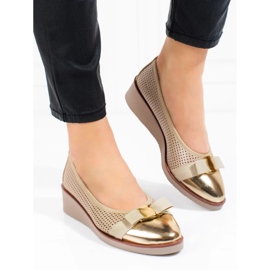 W. Potocki Dampumps Potocki guld genombrutna beige 2