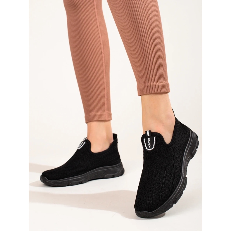 Shelovet svarta slip-on sportskor 1