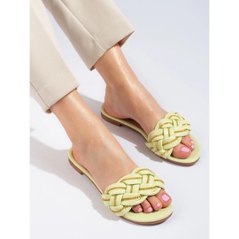 Eleganta lime tofflor för kvinnor med en Shelovet-kedja grön 2