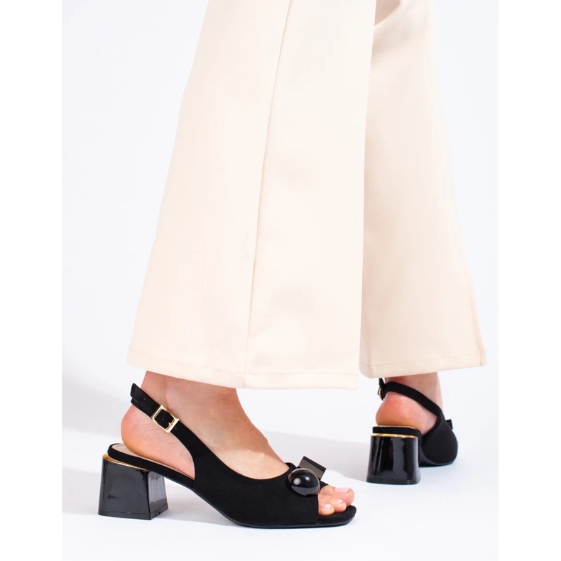Svarta mocka sandaler 2