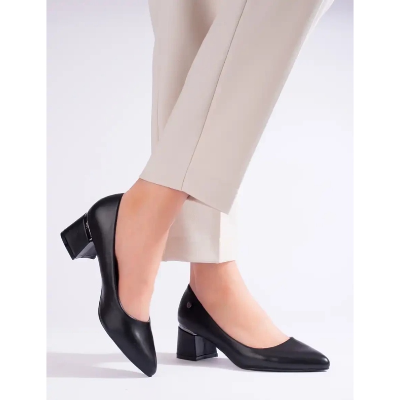 Dampumps med låg klack svart Vinceza 1