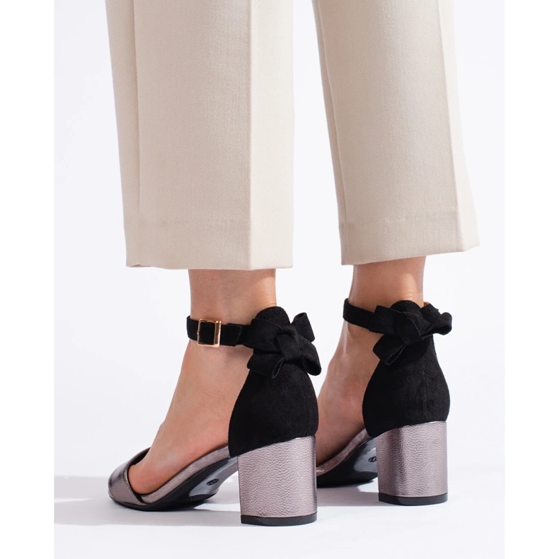 W. Potocki Svarta och silver sandaler med rosett från Potocki 1