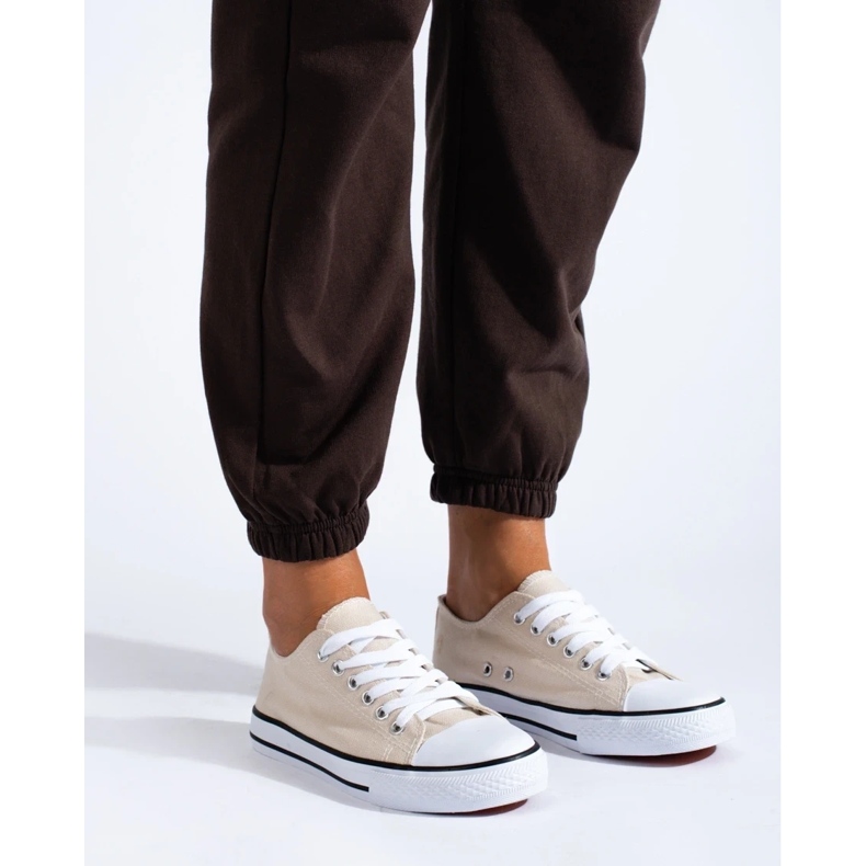 Shelovet klassiska beige sneakers 2