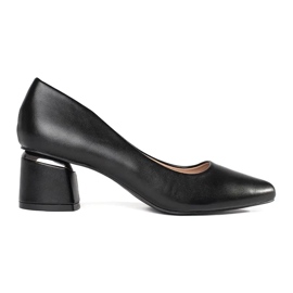 Svarta höga klackar 1