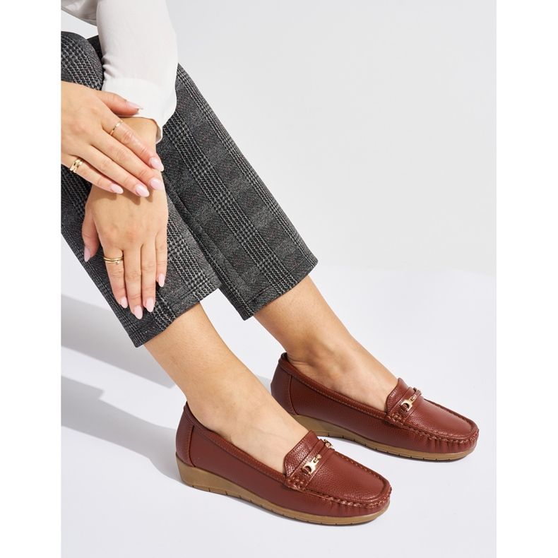 Bruna dammockasiner med dekoration 1