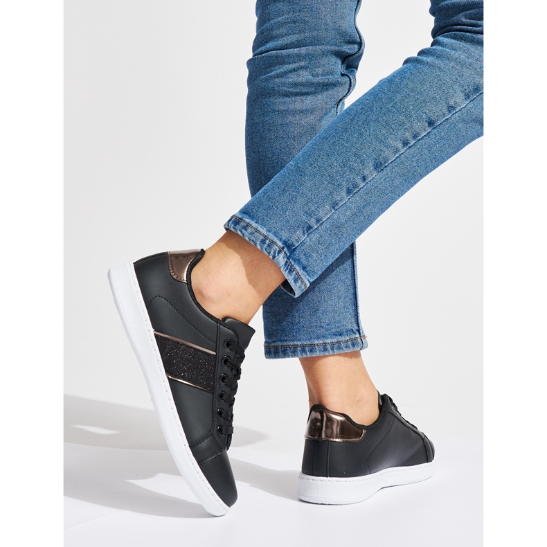 Svarta sportskor för kvinnor 1