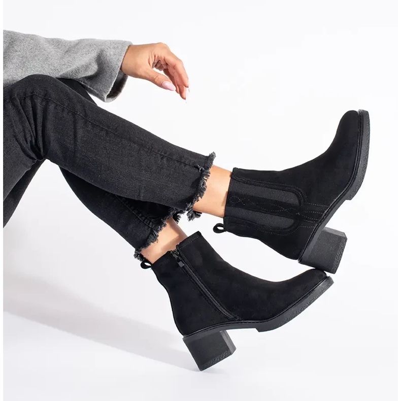 Seastar Svarta jodhpurstövlar i mocka på stolpen 1