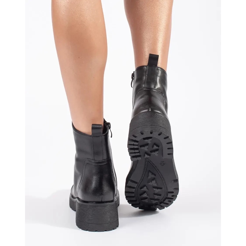 Svarta ankelboots i läder med tjock sula från Sergio Leone 1