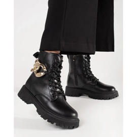 Svarta arbetare med en gyllene kedja 1