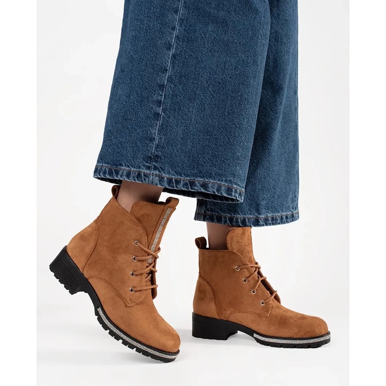 Ljusbruna snörda stövlar 1