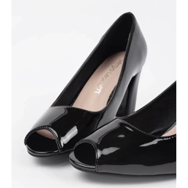 Målade svarta pumpar på Sergio Leone -stolpen 1