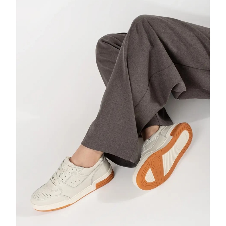 Ljusbeiga plattformssneakers beige 1