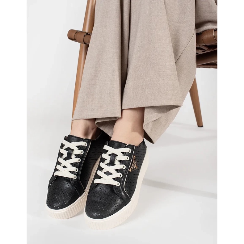 Goodin Svarta läder sneakers på plattformen 2