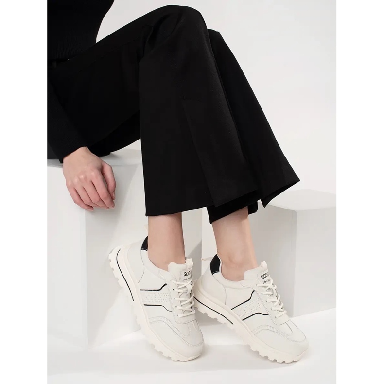 Goodin Lädersportskor på en tjock sula vit 2