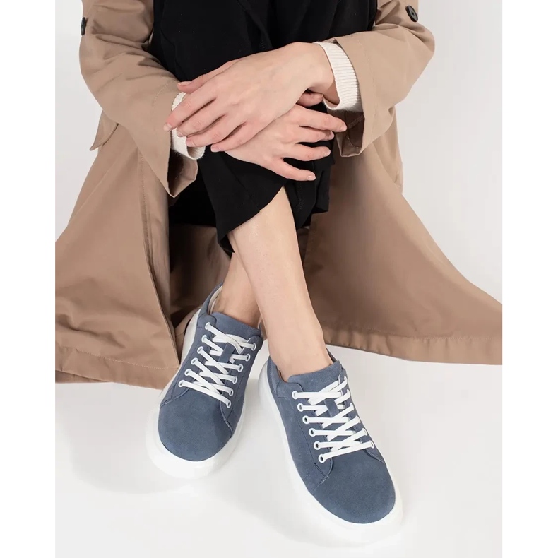 Goodin Blå läder sneakers på en tjock sula 1