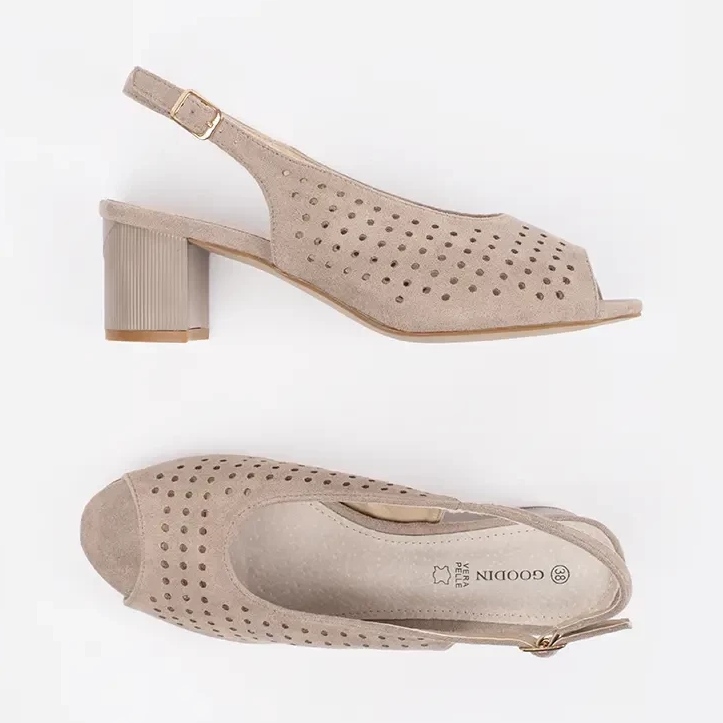 Goodin Beige OpenWork Sandals på en låg post 1