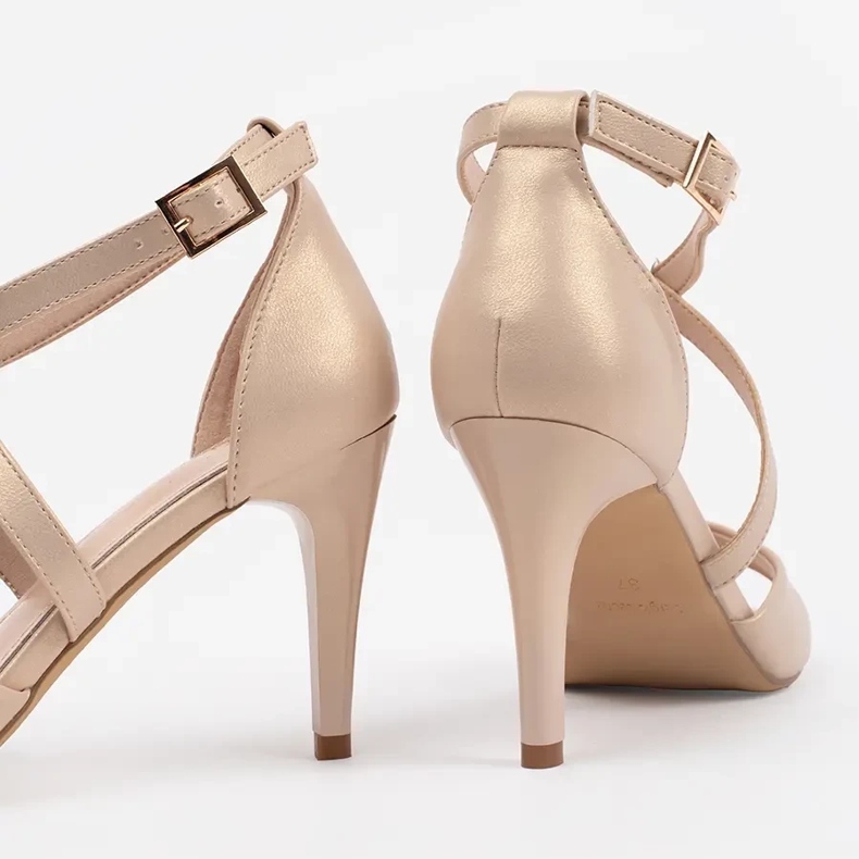 Kvinnors sandaler på Sergio Leone Pearl Heels beige 2