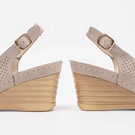Goodin Beige Openwork Sandals på kil 2