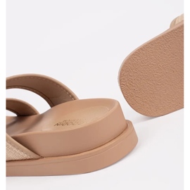 Goodin Beige Women's Flat Flip Flops med spännen 1