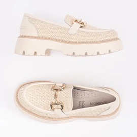 Goodin Beige loafers på plattformen med en gyllene kedja 5