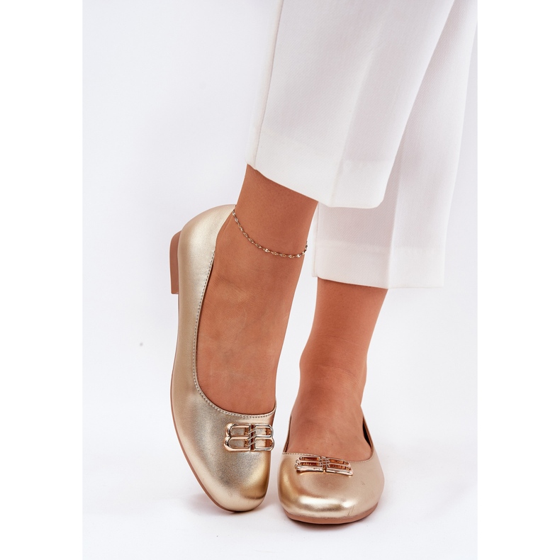 Elegant kvinnors ballerinas med en Vinceza PLN 62206 Golden gyllene 1