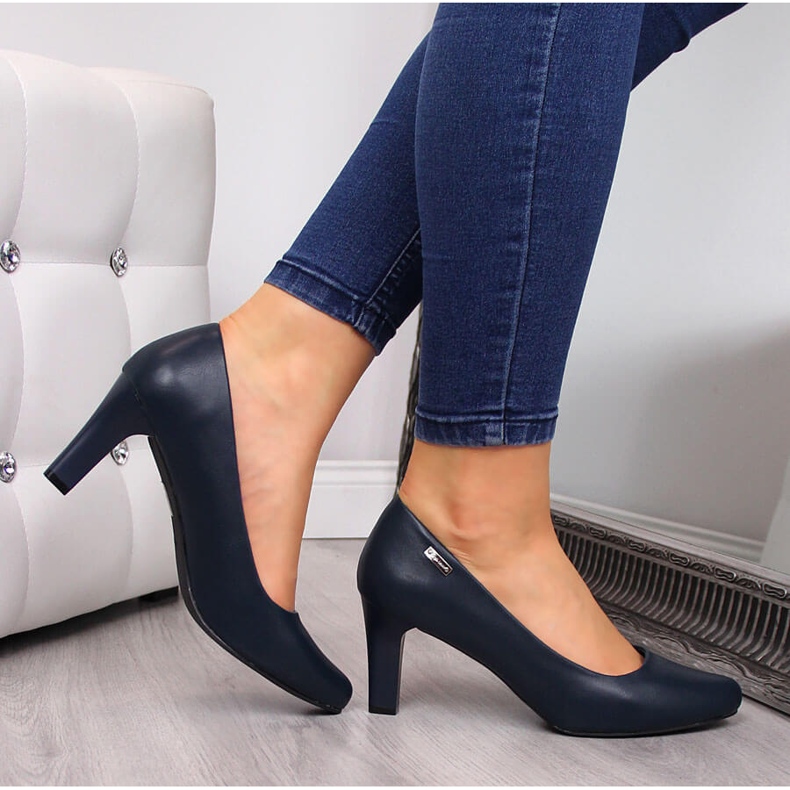 Pumpar på Sergio Leone Navy Blue Post blå 2