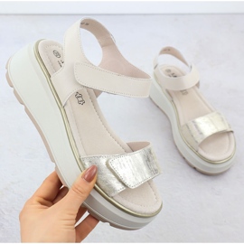 S.Barski Kvinnors lädersandaler för kardborrplattformen Złote S. Barski LR51-543 gyllene 1