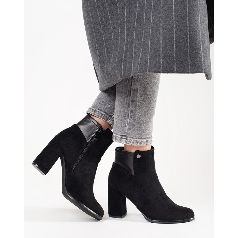 Goodin Ankelboots i svart mocka 1