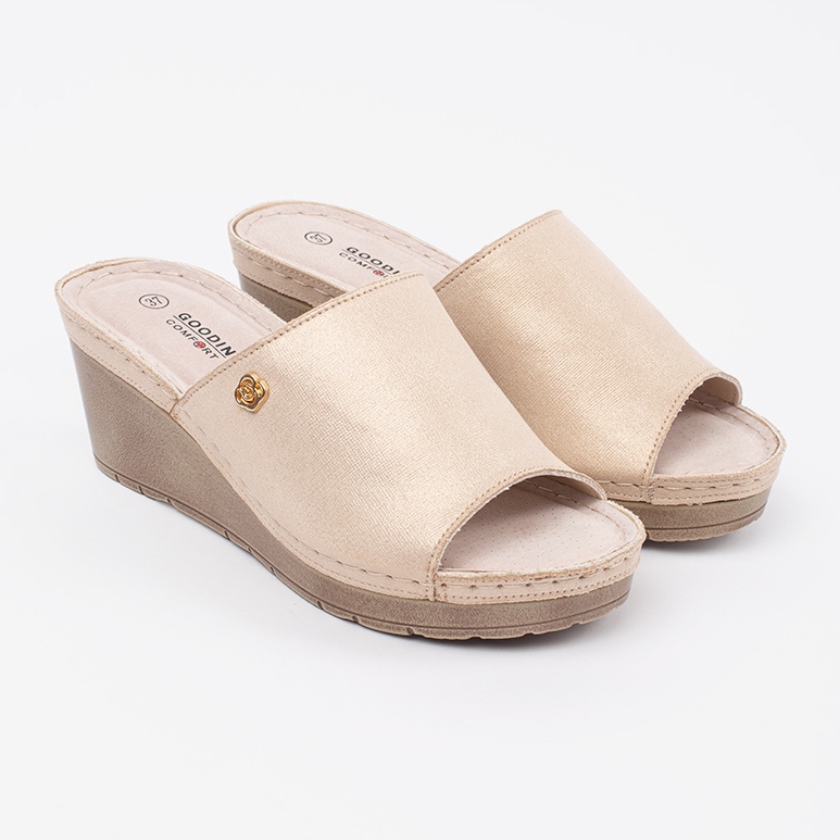 Goodin Gyllene kvinnors flip -flops på kil beige 1