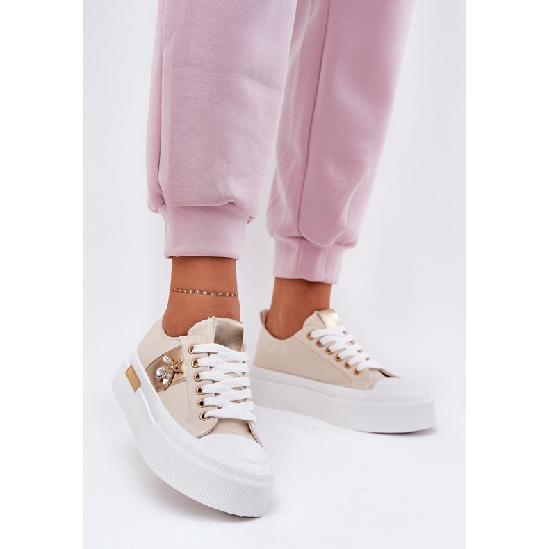 Kvinnors sneakers på plattformen med dekorativ detalj beige 2