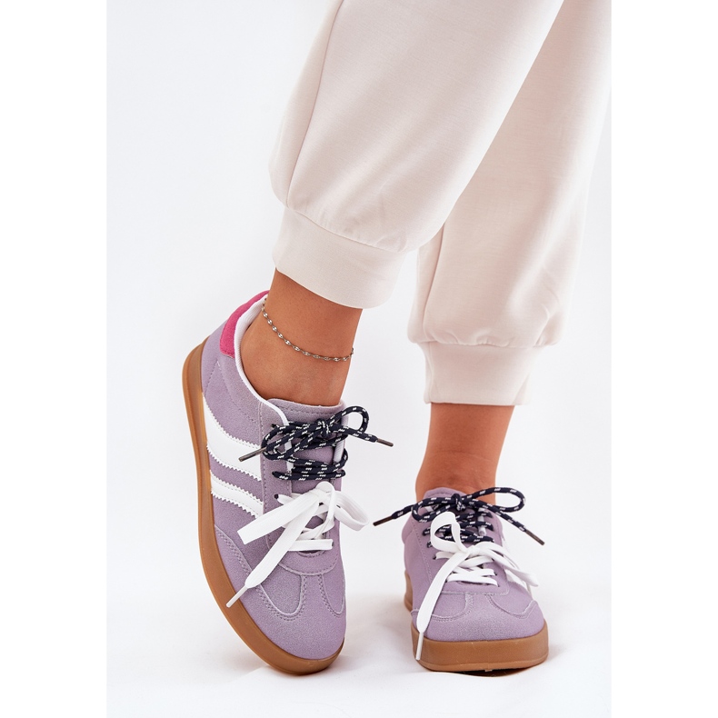 Låga kvinnors sneakers med dubbel lila snörning violett 2