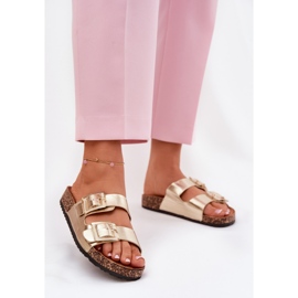 Kvinnors flip flops med klämmor på en Cork Sole Golden Sole gyllene 2