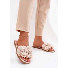 Flat -hanterade kvinnors flip flops med dekorativa blommor beige 2